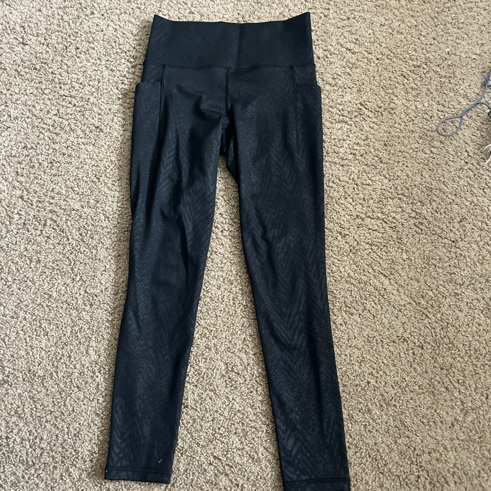 Athleta Black Patterned Leggings and Pockets